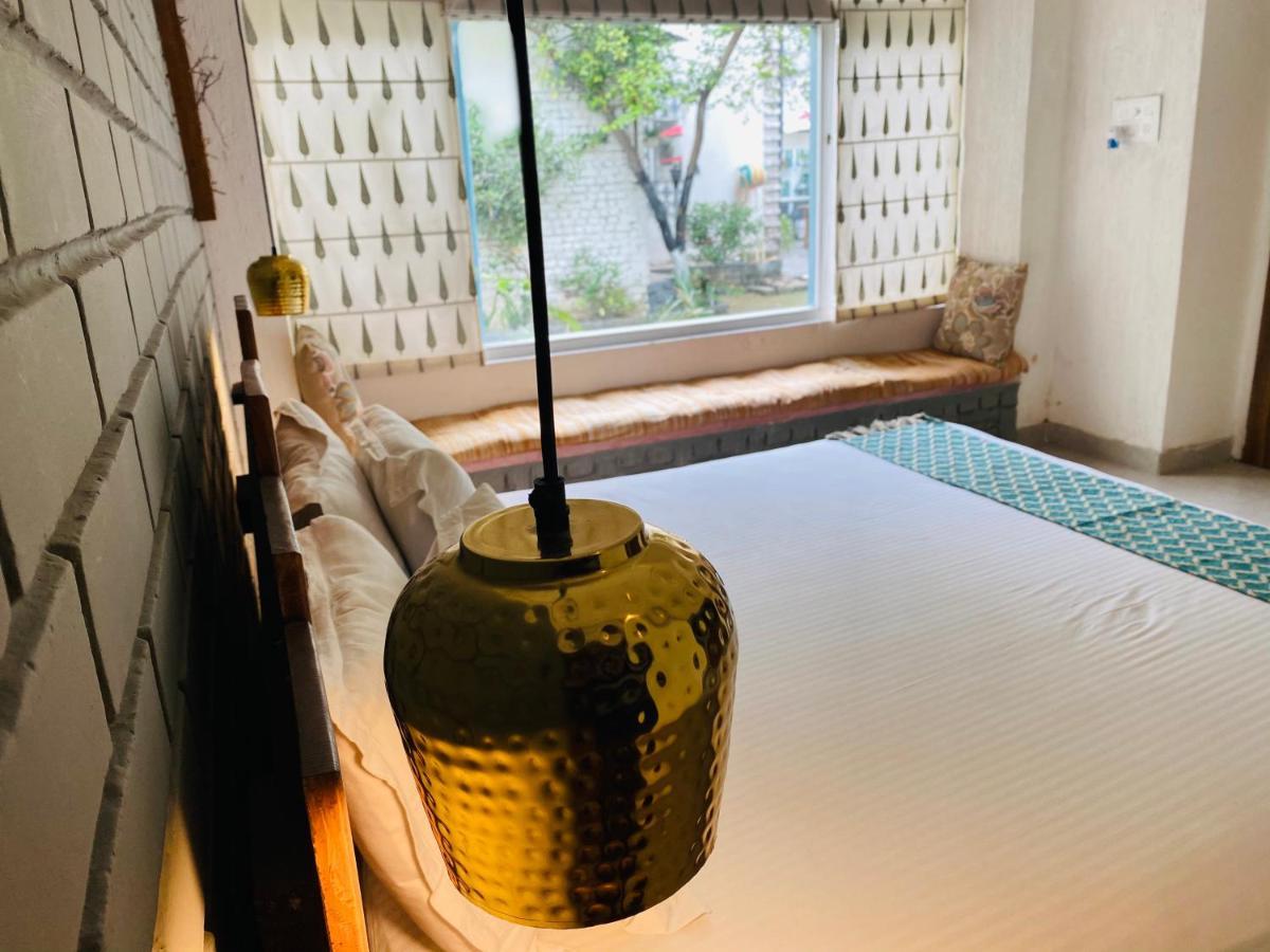 The Bougainvillea Bed & Breakfast อัมริตสา ภายนอก รูปภาพ